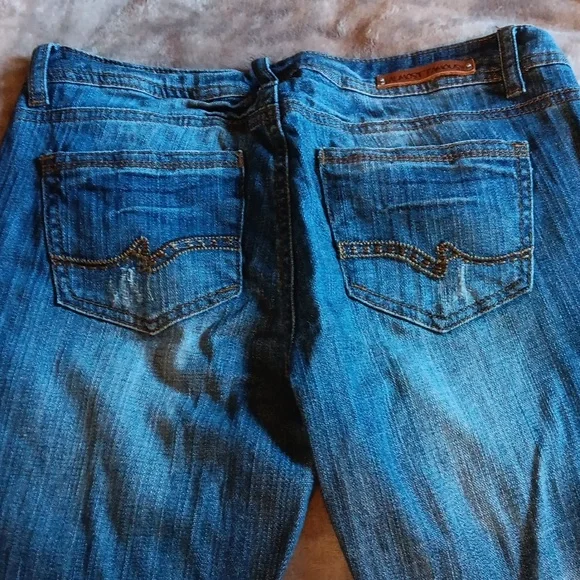 Capris - Picture 7 of 7